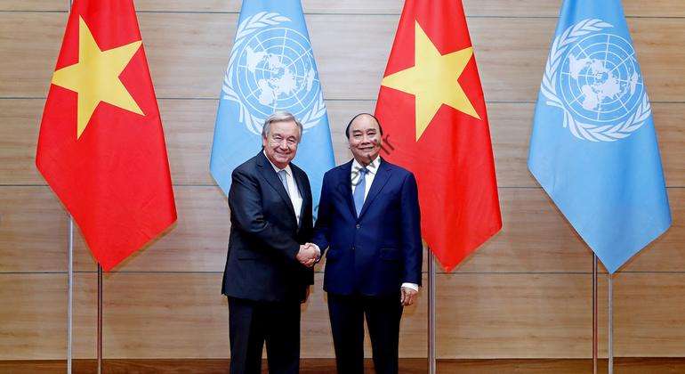 رئیس سازمان ملل متحد در سفر به ویتنام بر نیاز حیاتی برای همبستگی برای غلبه بر بحران آب و هوا تاکید کرد |