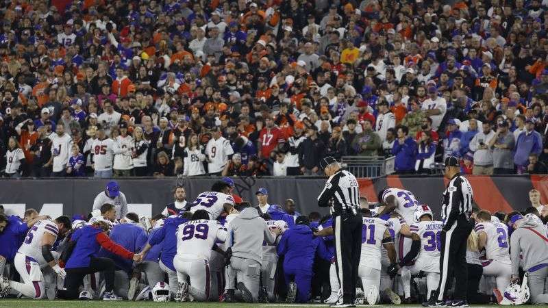 نظر: من برای دو تراژدی فوتبال در زمین حضور داشتم.  امیدوارم دامار هملین نقطه عطفی باشد