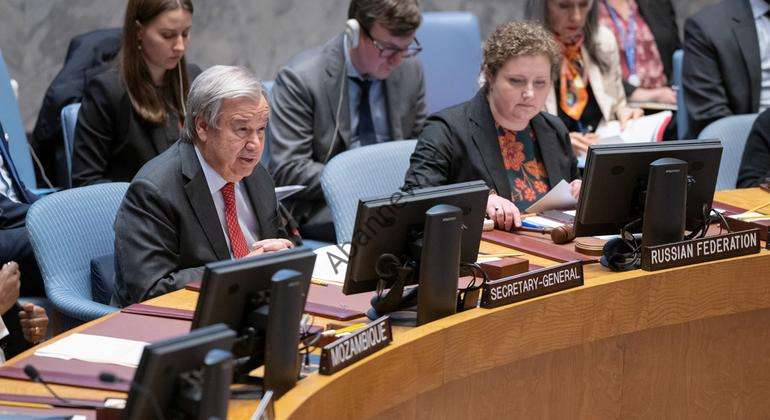 جنگ قدرت آینده سودان را به خطر می اندازد، "فیوز چراغ هایی که می تواند در آن سوی مرزها منفجر شود"